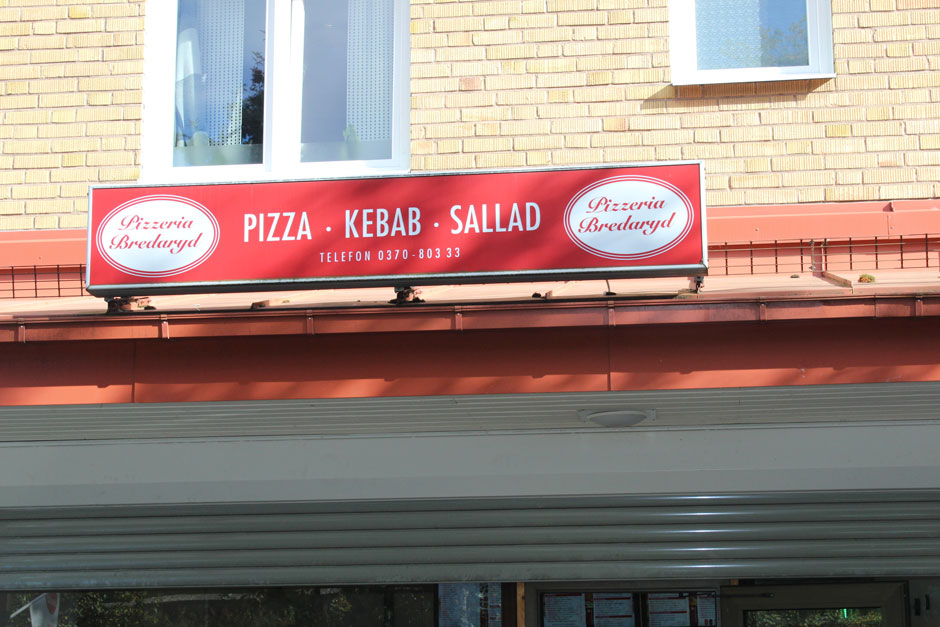Skylt - pizza, kebab, sallad